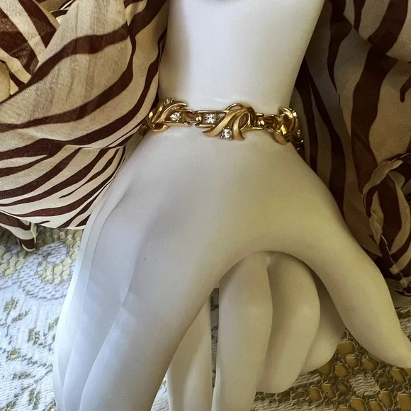 Vintage Crown Trifari 1955~1969 Gold Tone Trifanium w/Swarovski Crystal Bracelet - Picture 1 of 7